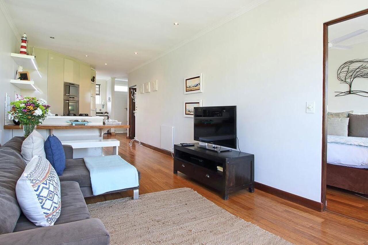 Vredenhof Self Catering Apartment เคปทาวน์ ภายนอก รูปภาพ