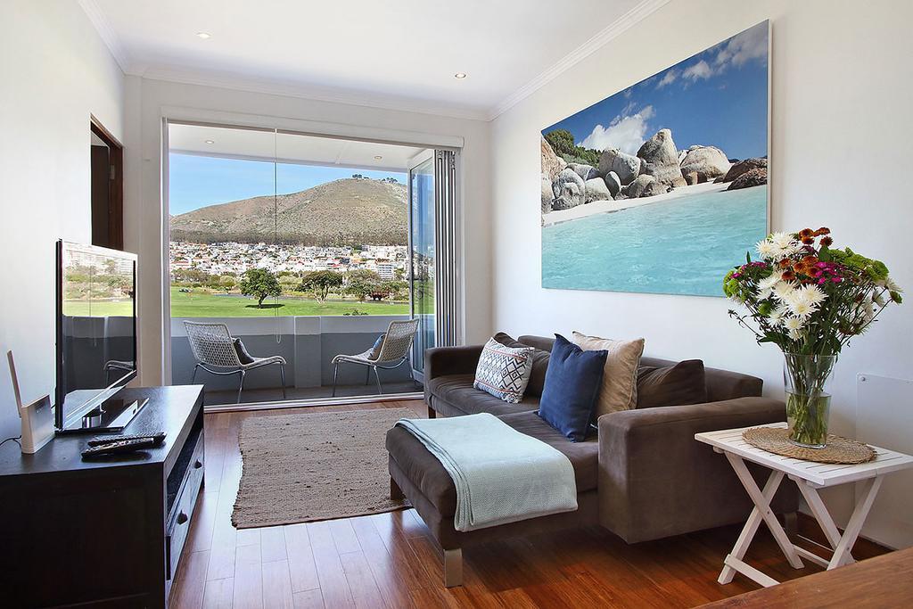 Vredenhof Self Catering Apartment เคปทาวน์ ภายนอก รูปภาพ